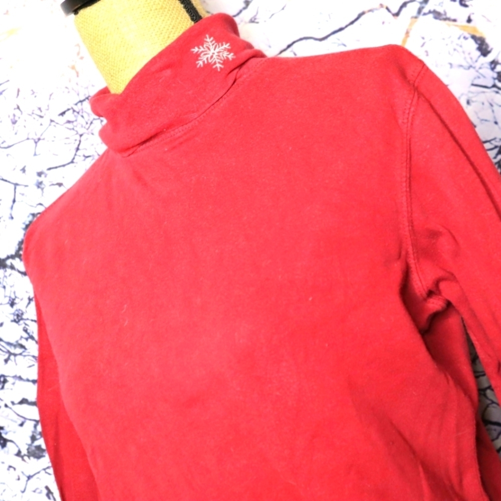 RED TURTLENECK S Holiday Editions Snowflake Winter Christmas Holiday Layering